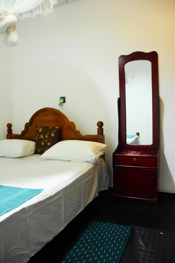 Relax Guest House Дамбула Екстериор снимка
