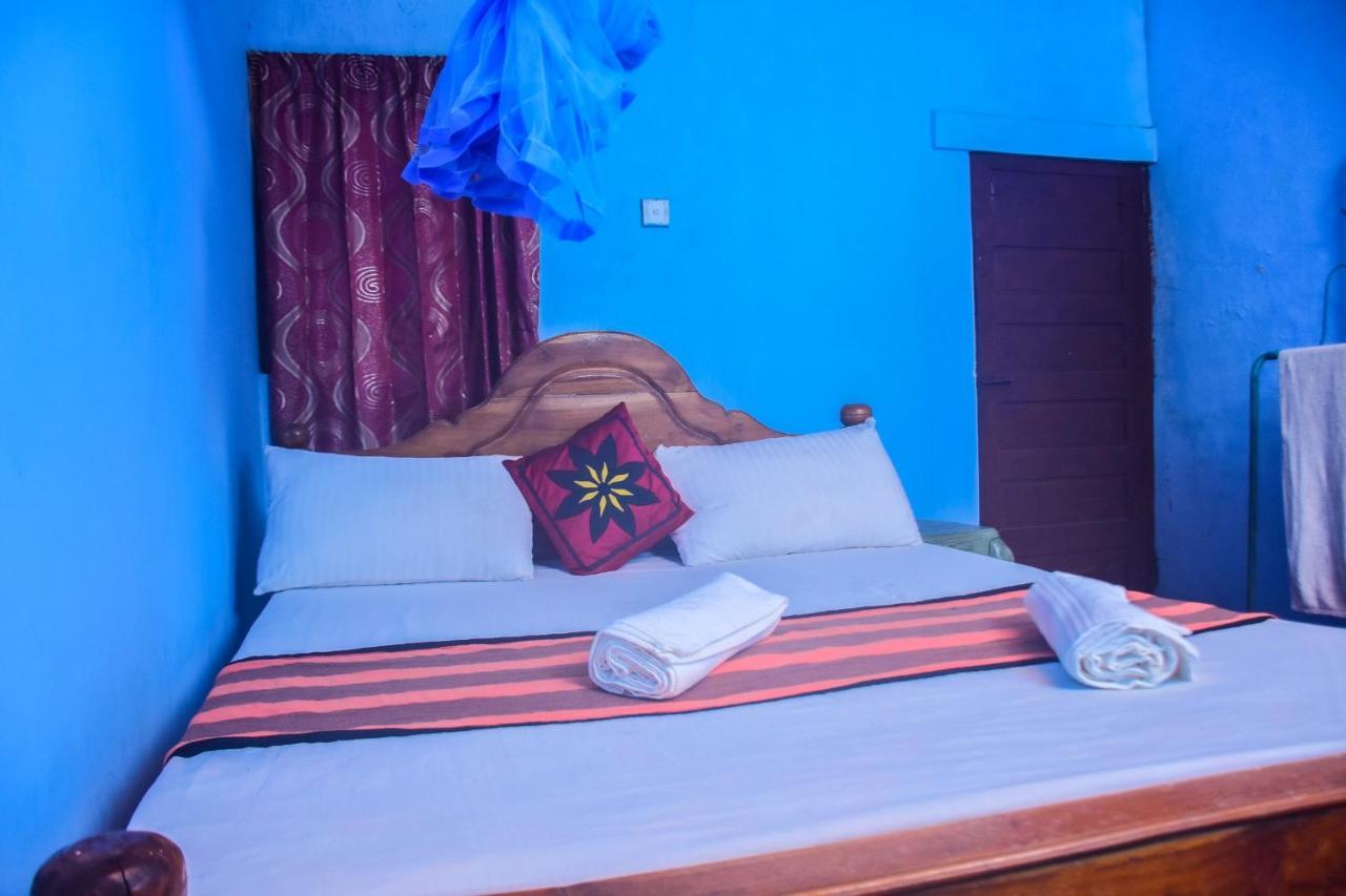 Relax Guest House Дамбула Екстериор снимка